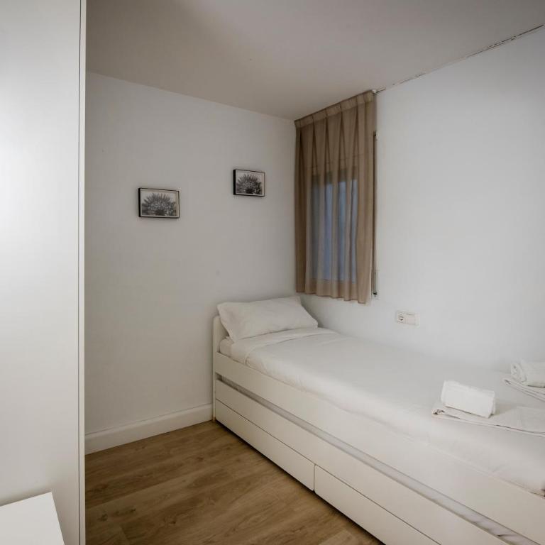 Apartamento Marina Roses - Two-Bedroom Apartment - 4