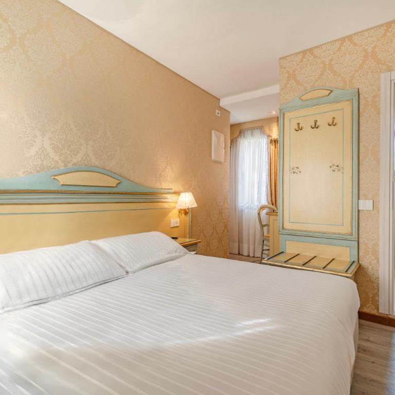 Hotel Falier - Camera Matrimoniale - 2