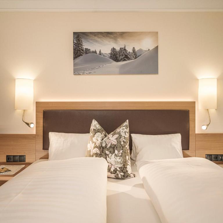 Hotel Finkenbergerhof - Doppelzimmer mit Balkon - 12