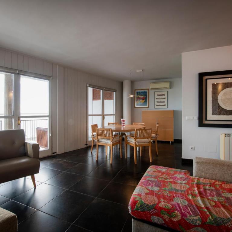 Apartament Marina Roses 3 - Two-Bedroom Apartment with Bay View - 15