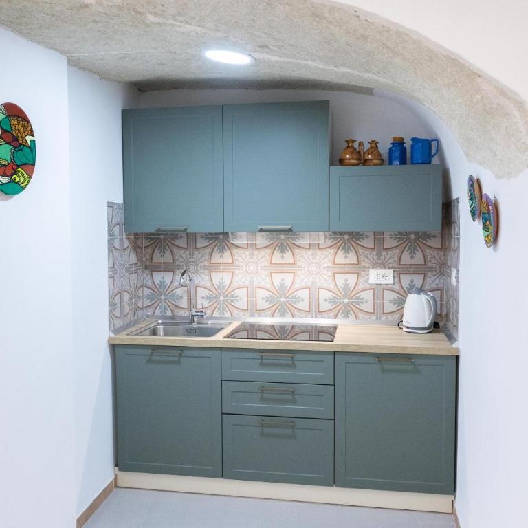 Tropea Belle Époque - One-Bedroom Deluxe Apartment - 17