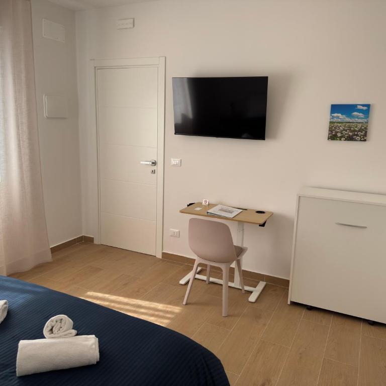 OTB ITALIA - Airport Rooms - Triple Room with Private Bathroom - 4
