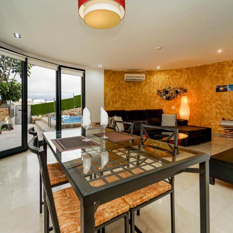 Villa Las Terrazas 17 Exclusive Chill Out and Pool By Canarias Prime Homes - Two-Bedroom Villa - 5