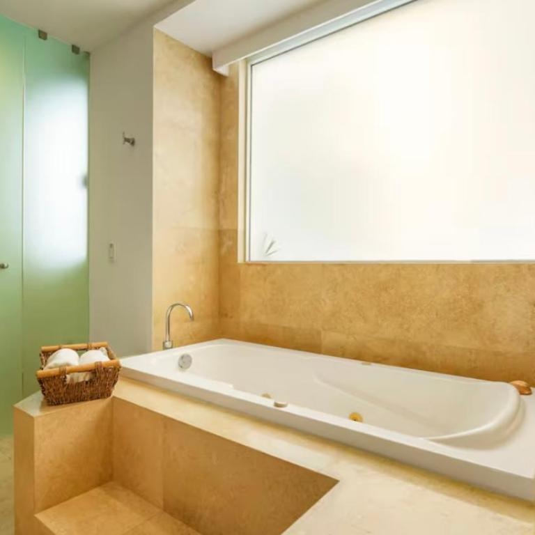 The One & Only Luxe Beachfront Villa - Hotel Zone - Villa - 44
