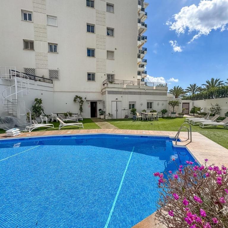 Palm Beach 4B Studio with sea views and Private Parking - Apartamento de 1 dormitorio - 20