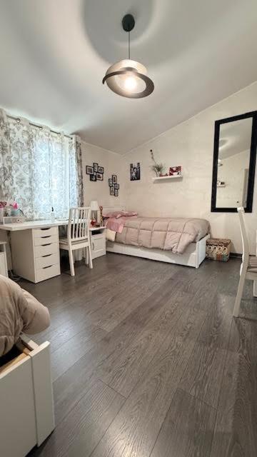 Tor Vergata Smart Living - Appartamento con 2 Camere da Letto e Terrazza - 9