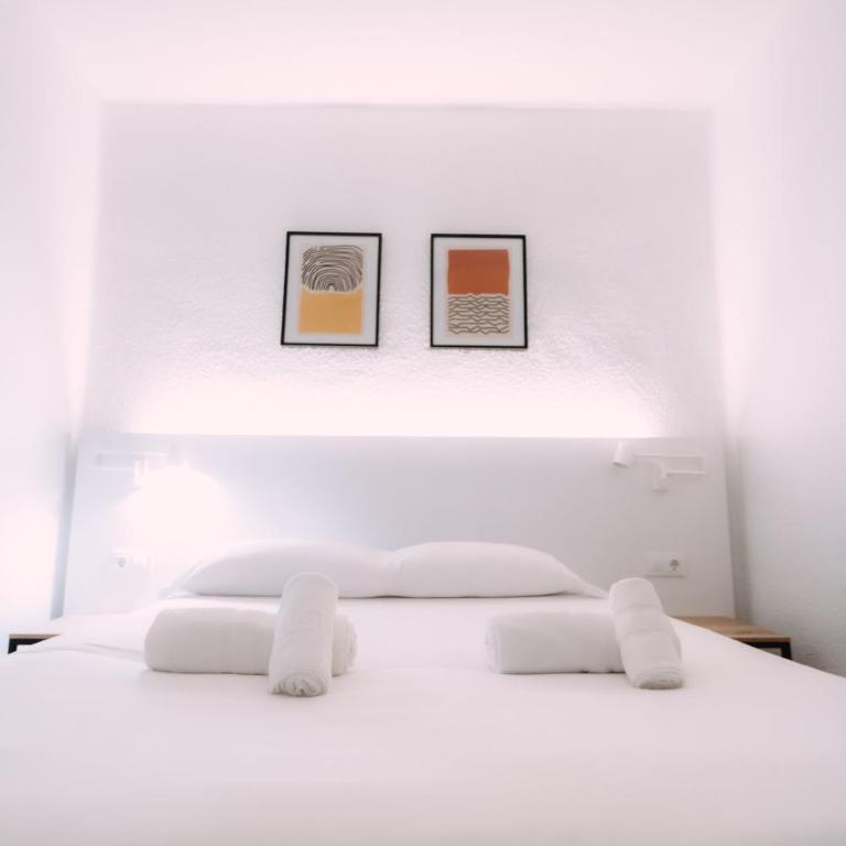 Colón Urban Rooms - Double Room with Shared Bathroom - 6