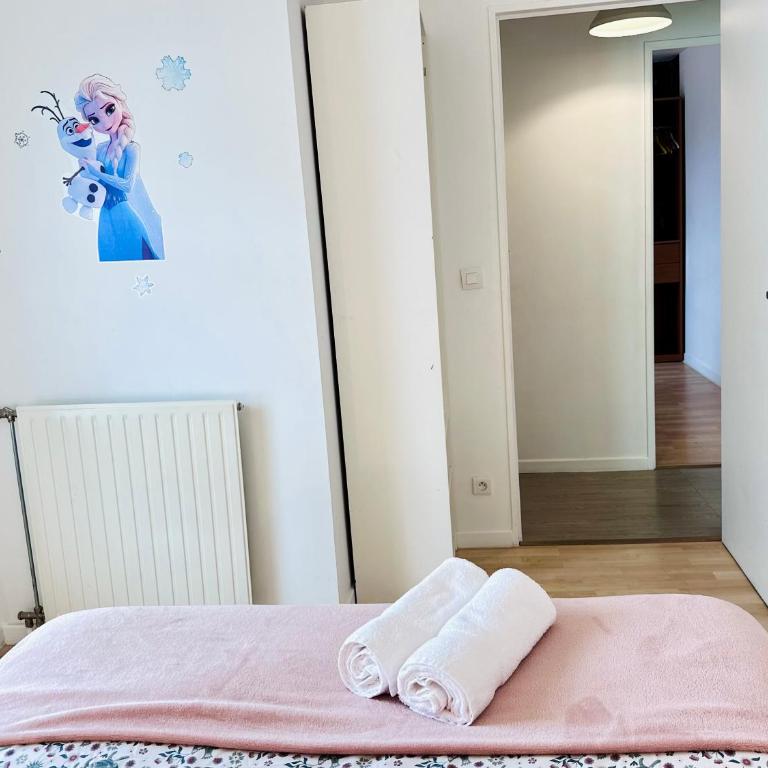 Duplex Le G - Reine des neiges 10 min Disney Paris - Appartement 3 Chambres - 6