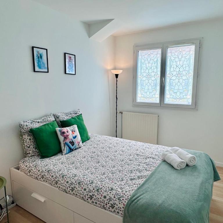 Duplex Le G - Reine des neiges 10 min Disney Paris - Appartement 3 Chambres - 10