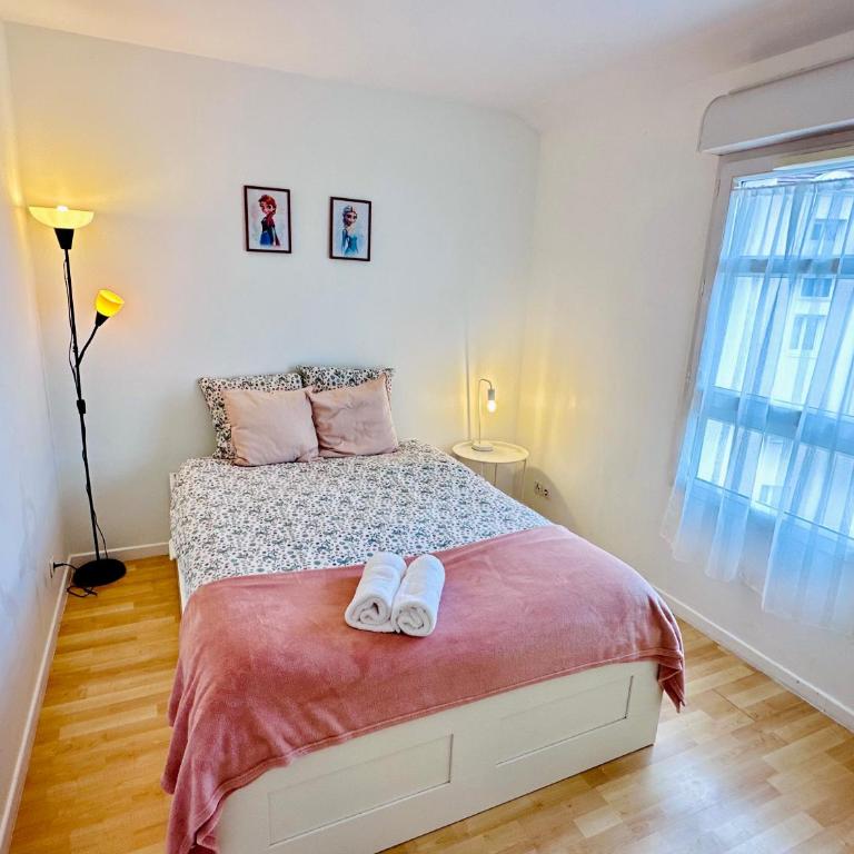 Duplex Le G - Reine des neiges 10 min Disney Paris - Appartement 3 Chambres - 38