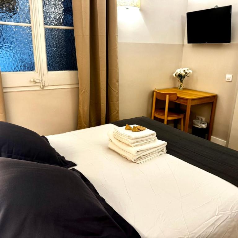 Hostalin Barcelona Gran Via - Economy Double Room with external bathroom - 4