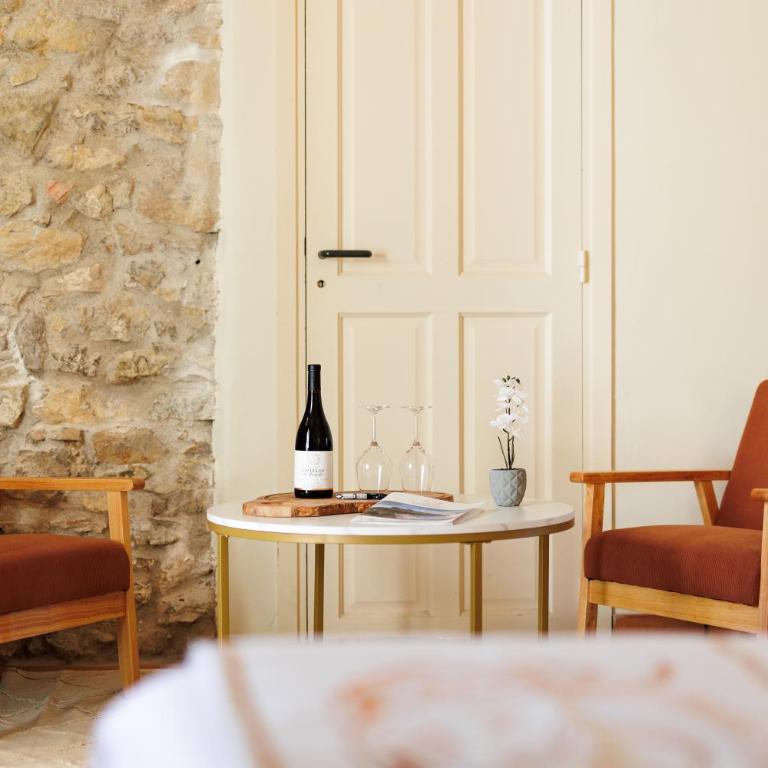 Château Catherine de Montgolfier - B&B et Gites - Piscine - Domaine viticole bio avec dégustation - Suite - 9