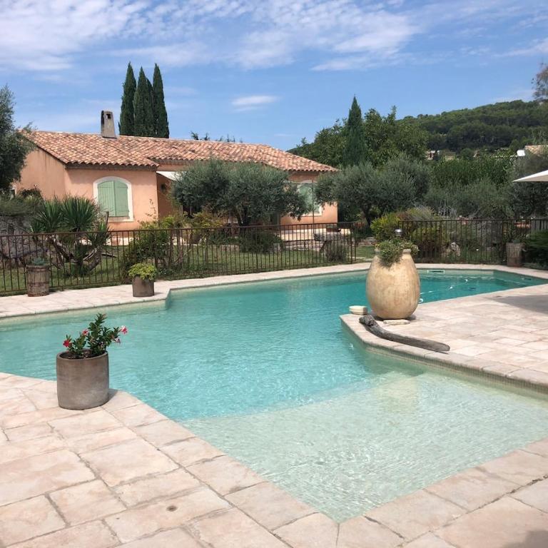Villa de charme entre oliviers et lavande - Villa 3 Chambres - 11