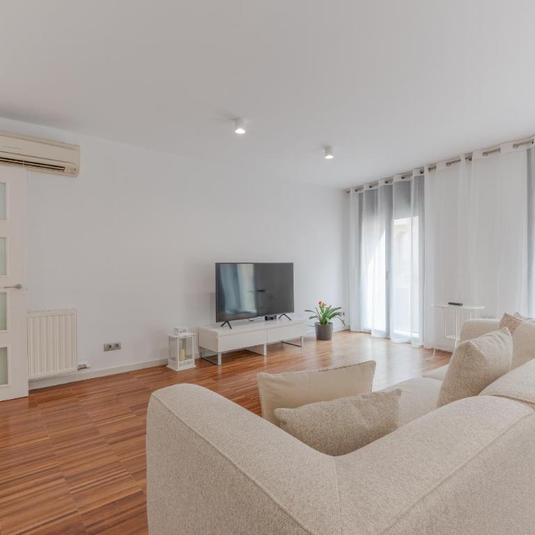 Flateli Les Hortes 2 - Apartamento de 3 dormitorios - 2