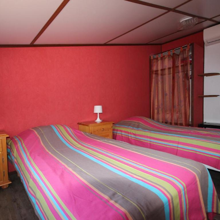 Domaine de vacances à 600m de la plage villa 3 chambres climatisées, 7 couchages, WIFI, terrasse, parking, animations et piscines en supplément LRPDSR8 - Casa Unifamiliar de 3 dormitorios - 6