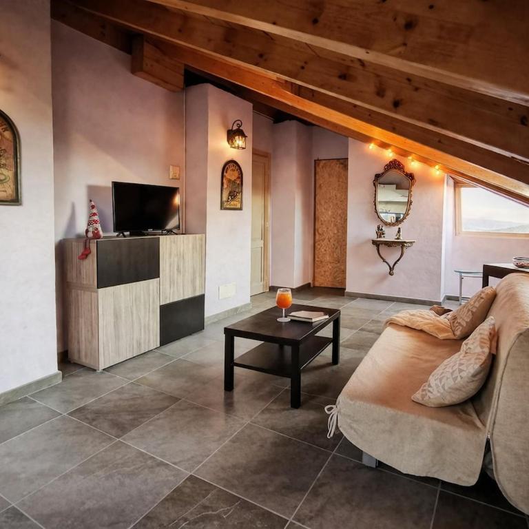 La Mansarda di Petite - Loft nel cuore di Cuneo - One-Bedroom Apartment - 11