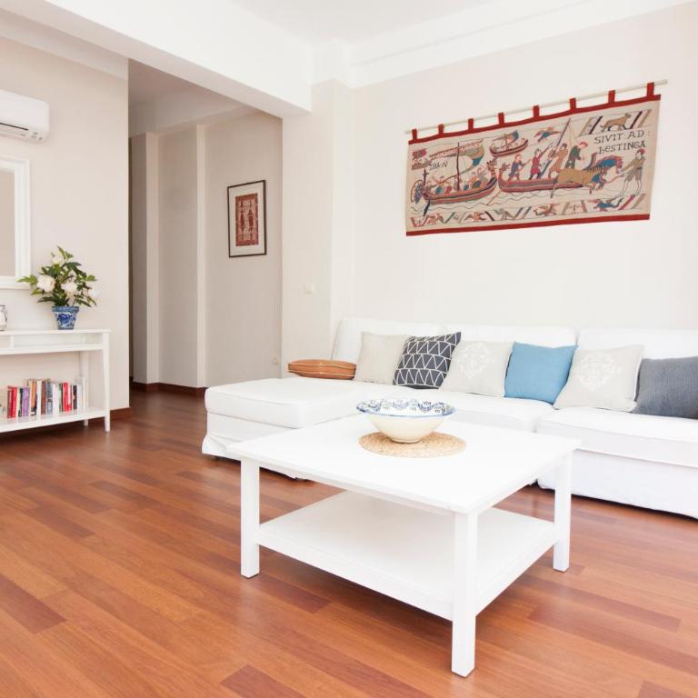 Fantastic Penthouse Malaga Center - Two-Bedroom Apartment - 24