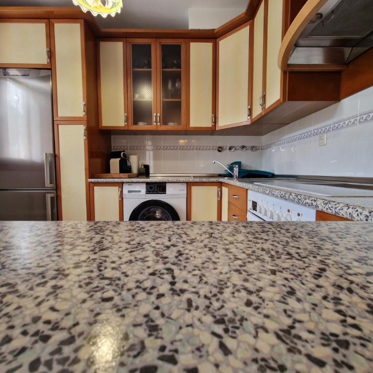 VALDI-BIESCAS - Two-Bedroom Apartment with Balcony - 17