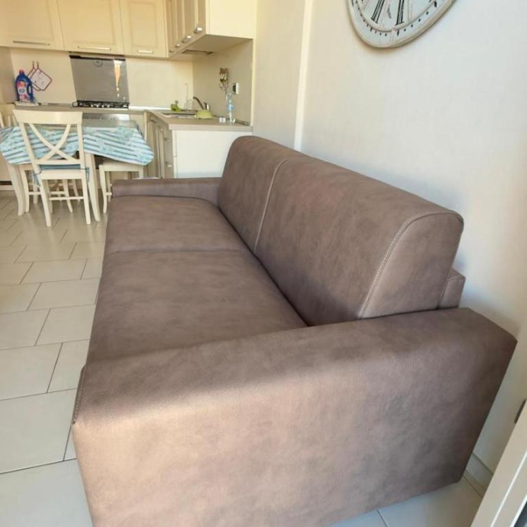 BnB Cairoli - Homezon - Appartamento con Vista e Balcone - 16