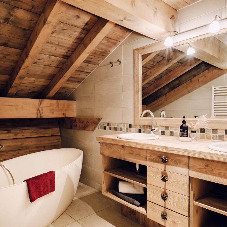 Chalet 5★ à La Clusaz, 8 pers, spa, proche pistes, 4 chambres - FR-1-304-110 - Chalet (8 Erwachsene) - 7