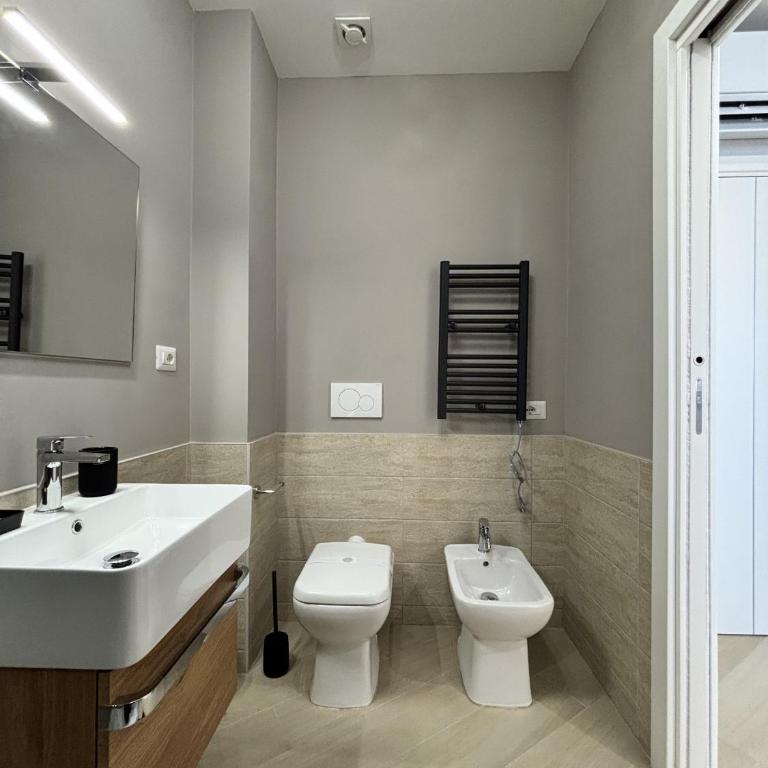 RomExperience Trastevere - Camera Matrimoniale con Bagno Privato - 11