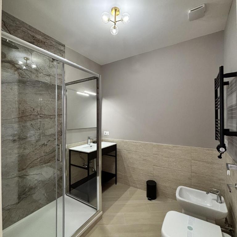 RomExperience Trastevere - Camera Matrimoniale con Bagno Privato - 8