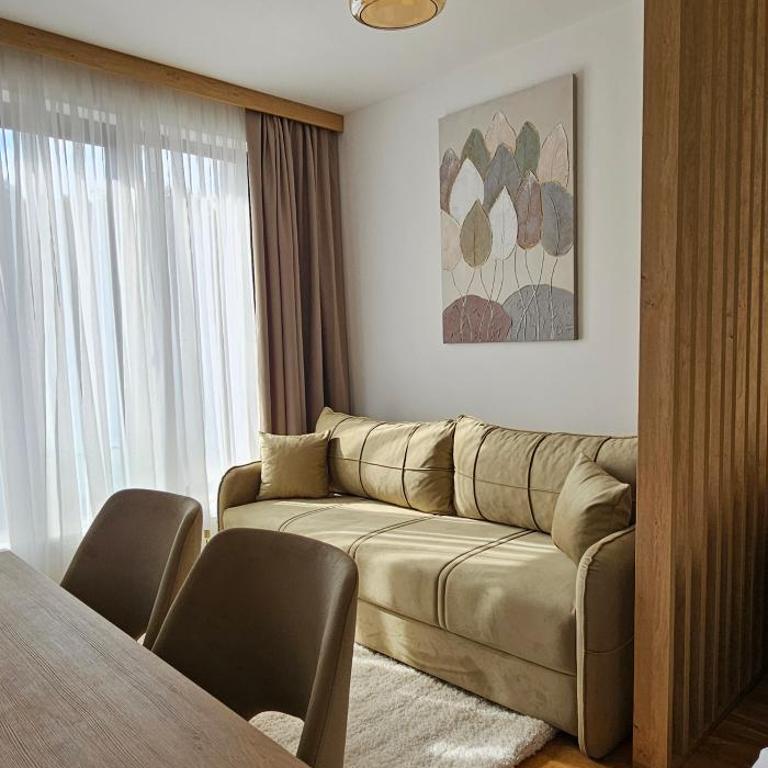 Zlatni TRG - Studio with Lake View - 1