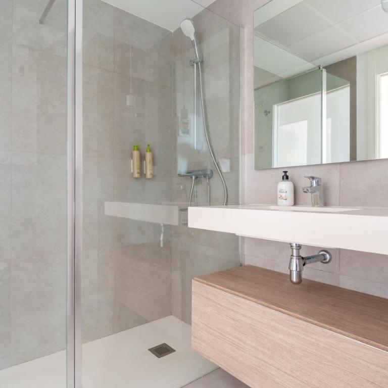 ALLONBAY dream apartment - Two-Bedroom Apartment with Sea View - 34