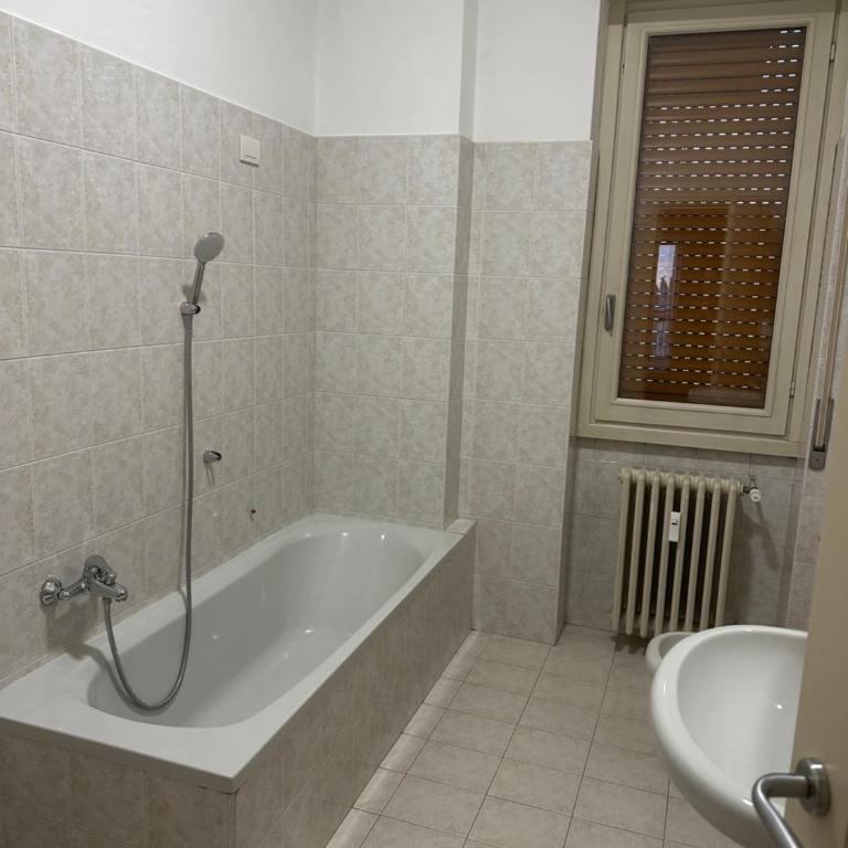 FEEL - Bellavista Suites - Camera Matrimoniale con Bagno in Comune - 3