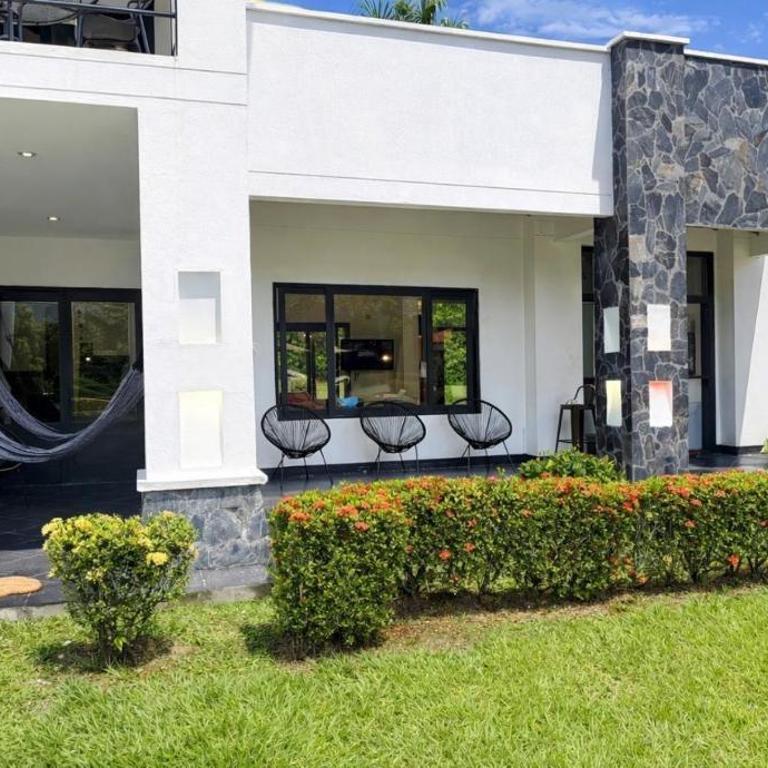 Casa de campo - Four-Bedroom House - 3