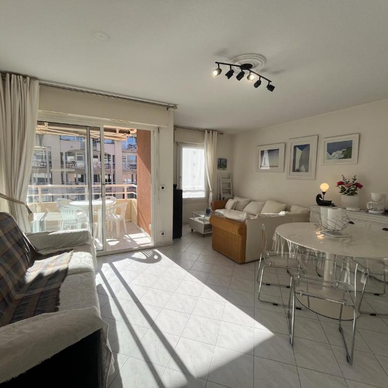 Port Frejus, Les Rives Latines, Vue Port, t2 40m2 - Appartamento con 1 Camera da Letto, Balcone e Vista Mare - 8