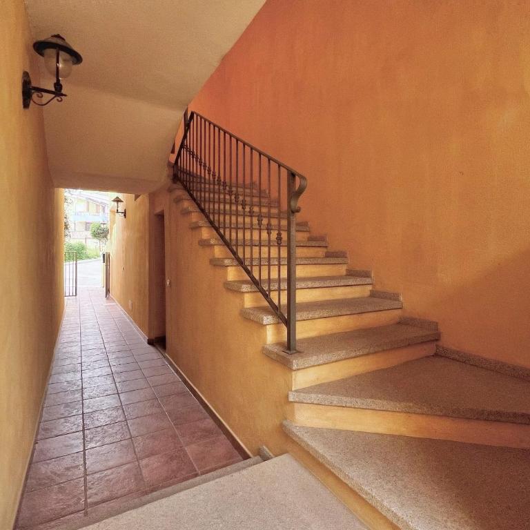 Terrace - Central Apartment - Soggiorno Semplice - Two-Bedroom Apartment - 27