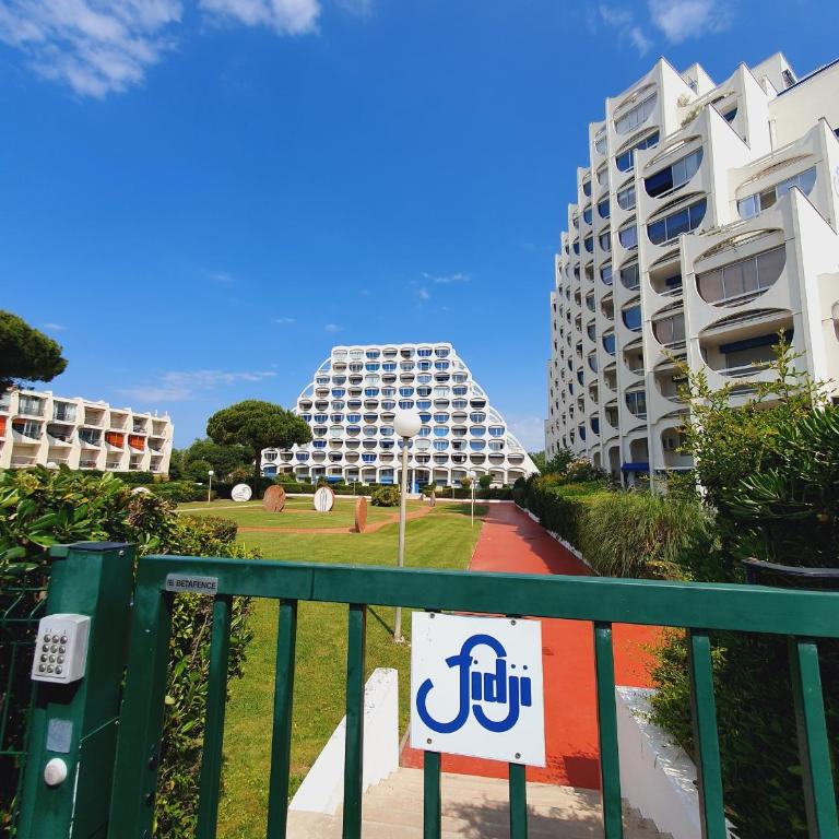 La Perle du Fidji sur le Port avec Parking privé CLIM Wifi - ROSSIconciergerie - Linge en option - Apartment mit 2 Schlafzimmern - 26