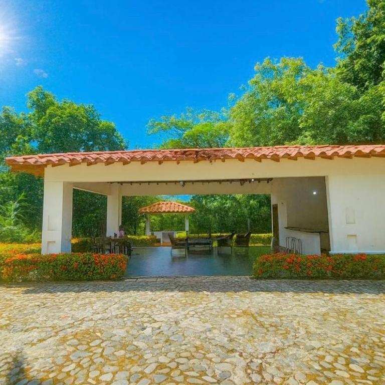 Casa de campo - Four-Bedroom House - 10