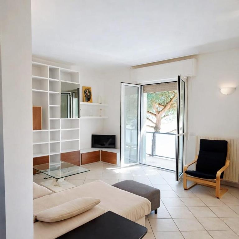 Dimora Giulia Sea View - Three-Bedroom Apartment with Balcony - 4