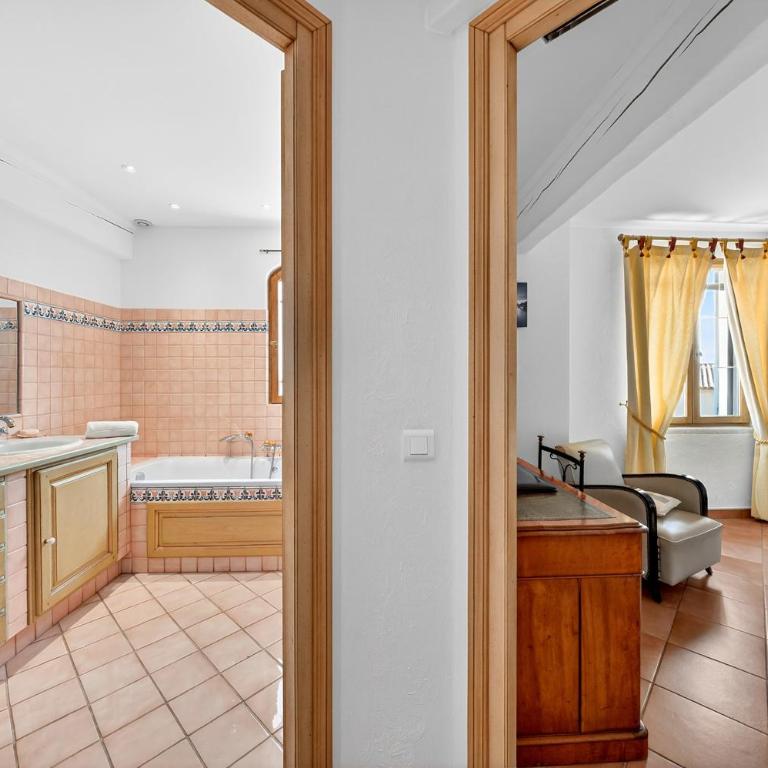 Villa provençale avec piscine et vue mer ! - Villa - 20