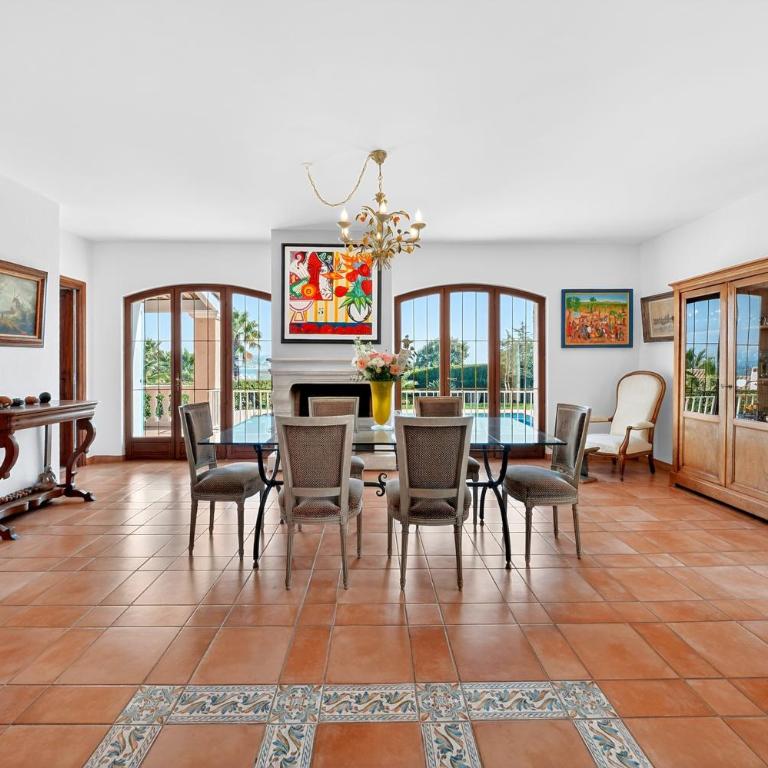 Villa provençale avec piscine et vue mer ! - Villa - 4