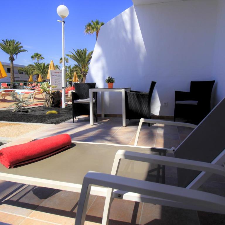 Apartamentos La Peñita - One-Bedroom Apartment with Pool View - 10