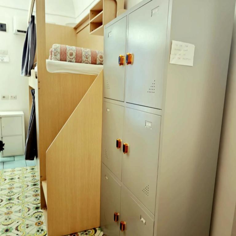 Hostel Brikette - Letto a Castello in Dormitorio Femminile - 2