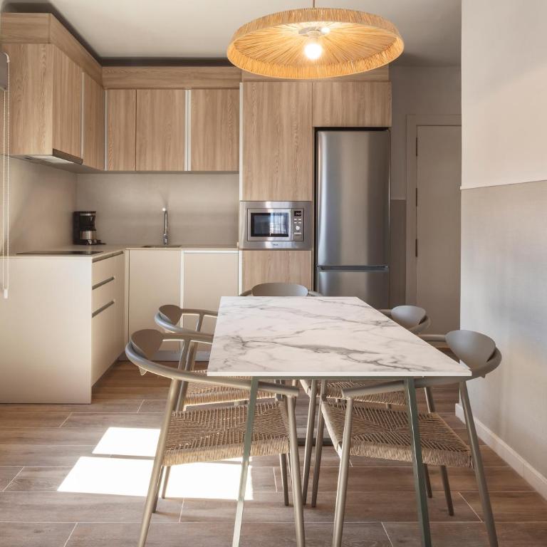 Feelathome Vil-la Romana - Apartamento de 2 dormitorios con terraza y vistas al mar - 9