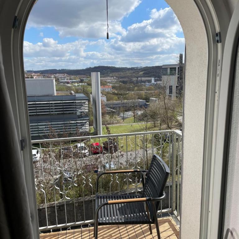 Giebelglück - 3 Zimmer, direkt an der UniKlinik, 2 Schlafzimmer, 4 Gäste, WLAN - Apartment mit 2 Schlafzimmern und Balkon - 2