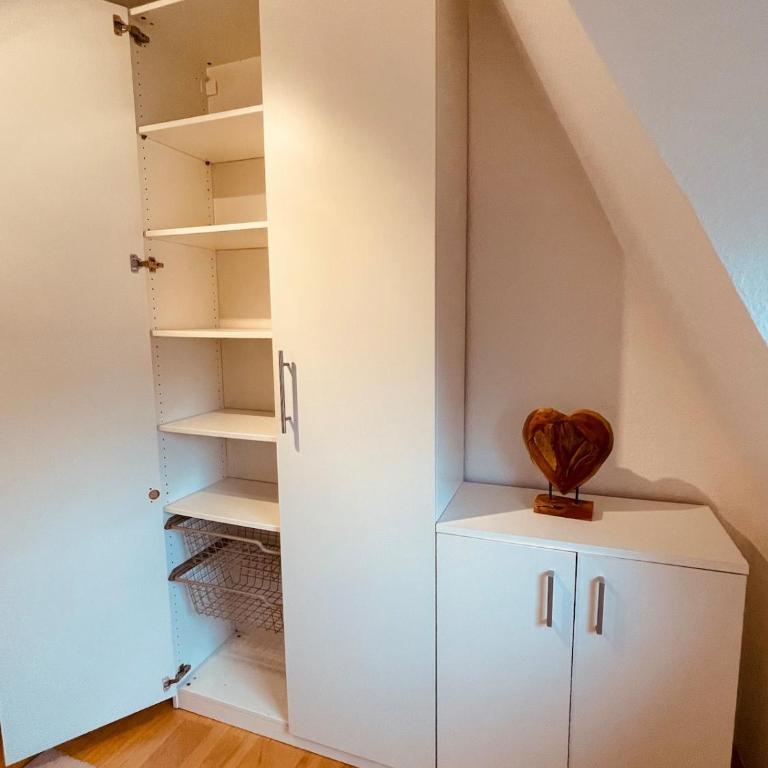 Giebelglück - 3 Zimmer, direkt an der UniKlinik, 2 Schlafzimmer, 4 Gäste, WLAN - Apartment mit 2 Schlafzimmern und Balkon - 22