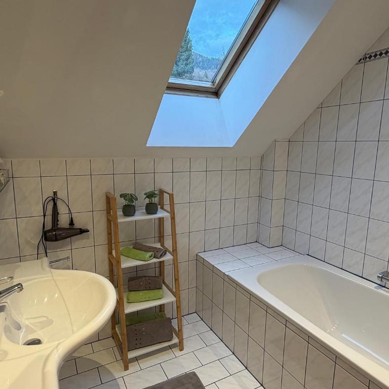 Haralds Ferienwohnungen - Apartment mit 1 Schlafzimmer und Balkon - 10