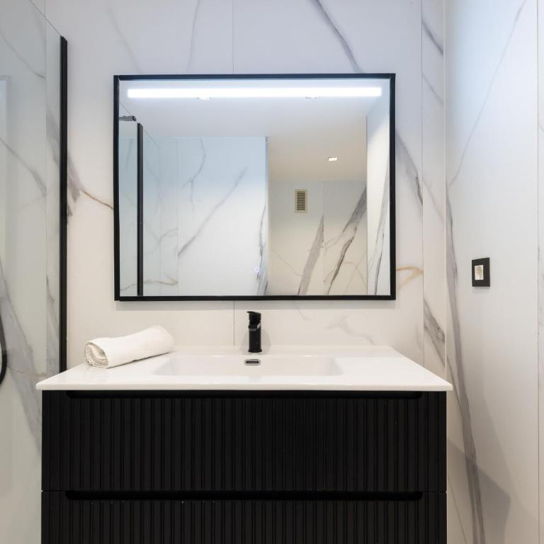 AURA Apartment - Apartment - 16