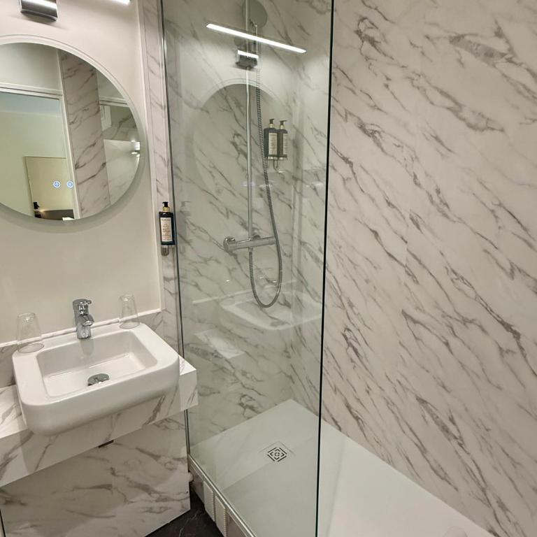 Best Western Hotel Le Montparnasse - Chambre Lits Jumeaux Classique - 12