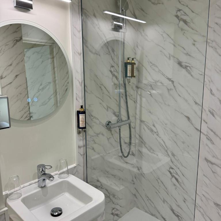 Best Western Hotel Le Montparnasse - Chambre Lits Jumeaux Classique - 7