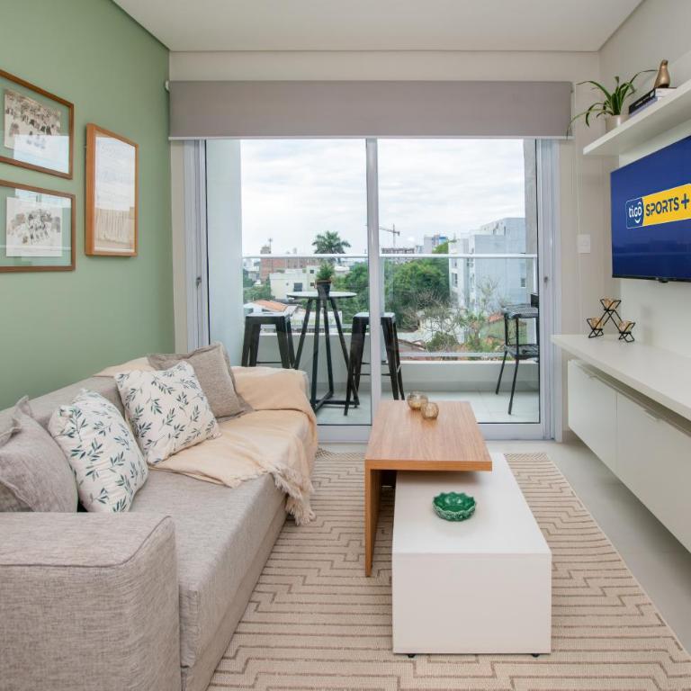 Stylish 2BR Apt in Top Location - Apartment - 2