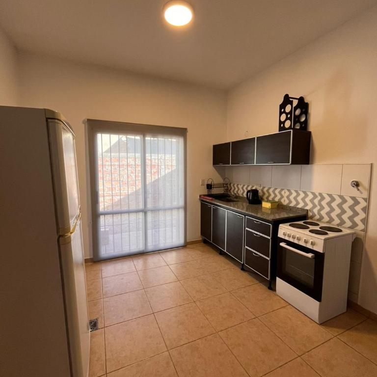 Amplio Departamento 2 Habitaciones con Cochera en Rivadavia Hasta 4 Personas - Apartamento de 2 dormitorios - 3