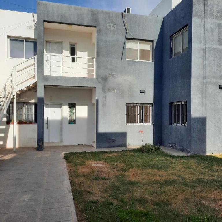 Amplio Departamento 2 Habitaciones con Cochera en Rivadavia Hasta 4 Personas - Apartamento de 2 dormitorios - 4