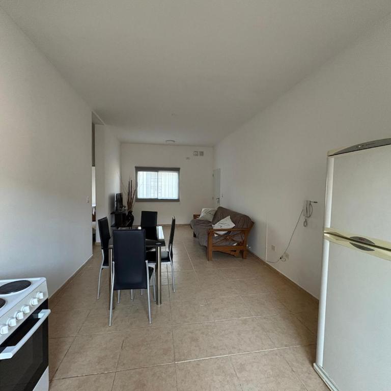 Amplio Departamento 2 Habitaciones con Cochera en Rivadavia Hasta 4 Personas - Apartamento de 2 dormitorios - 8